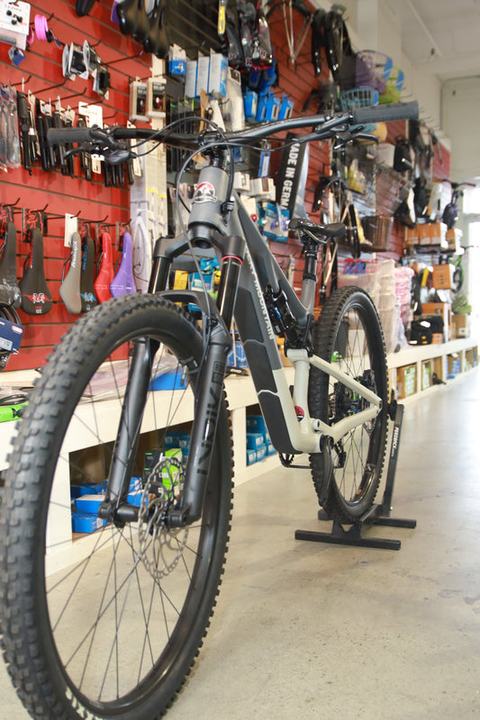 How to Choose The Perfect Trail Bike: A Complete 2025 Buyer's Guide