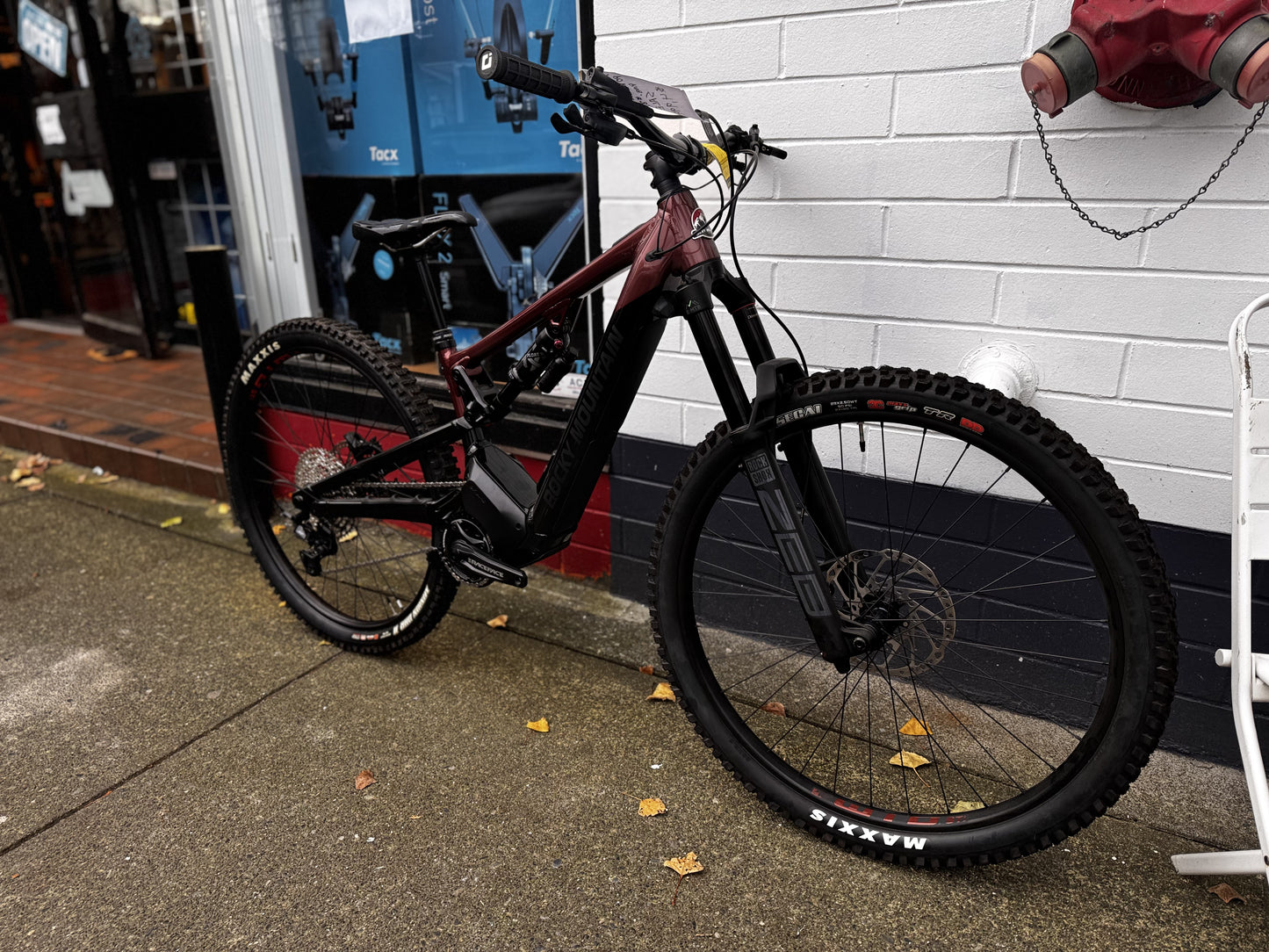 Rocky Mountain Altitude - Rocky Mountain Powerplay - Rocky Mountain Altitude Powerplay A50 - Powerplay A50 -Altitude Powerplay - E MTB - E bike - More Bikes - More Bikes Vancouver - Vancouver - Rocky Mountain Bikes