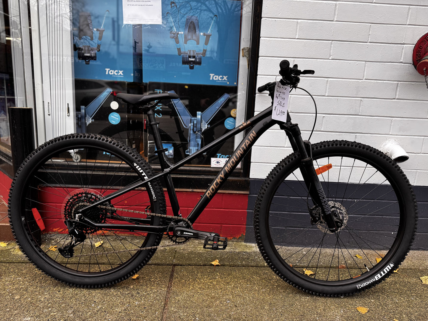 Rocky Mountain Fusion - Rocky Mountain Fusion 40 - Rocky Mountain Bikes - More Bikes - Fusion 40 - More Bikes Vancouver - MTB HARDTAIL - Vancouver