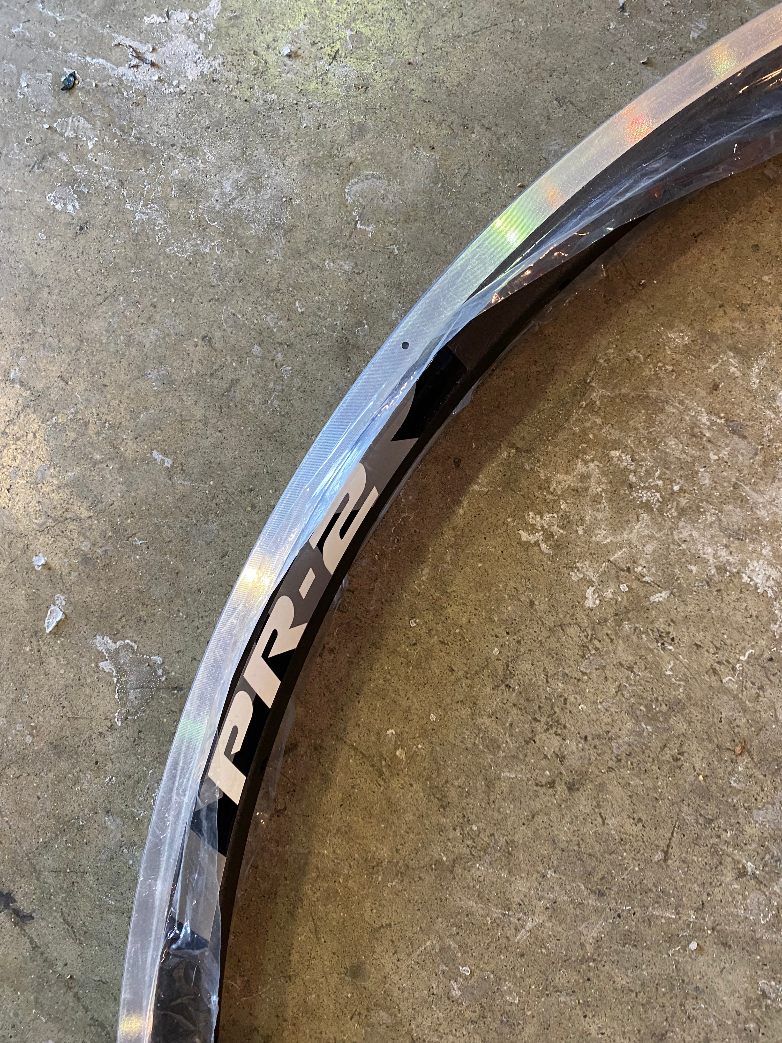 GIANT - PR-2 ERO-590-ETRTO-622X14- 700x14 - 24H RIM BRAKE