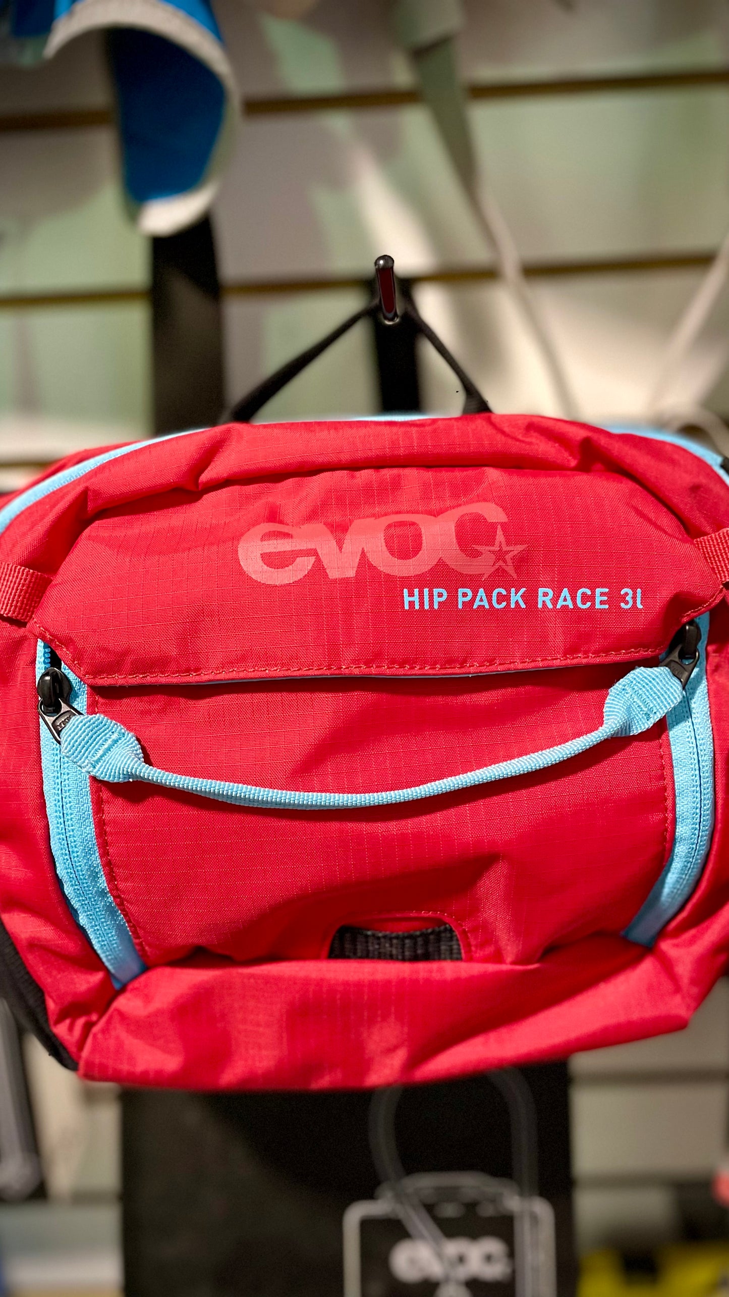 EVOC - HIP PACK RACE, HYDRATION BAG VOLUME 3L; BLADDER 1.5L RED/BLUE - More Bikes Vancouver