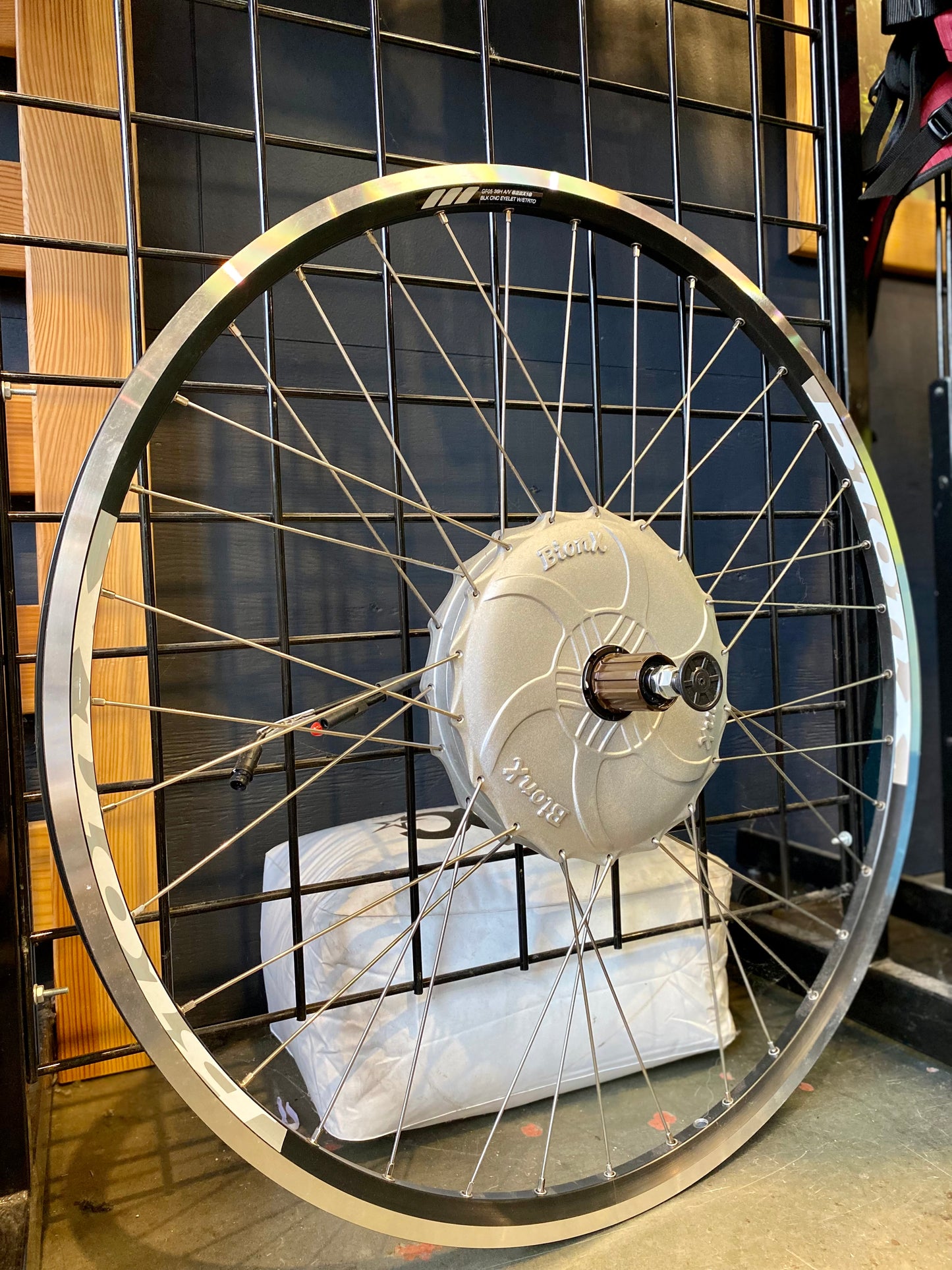 BIONX - S 350 RX, ELECTRIC ASSIST SYSTEM, 700C - More Bikes Vancouver