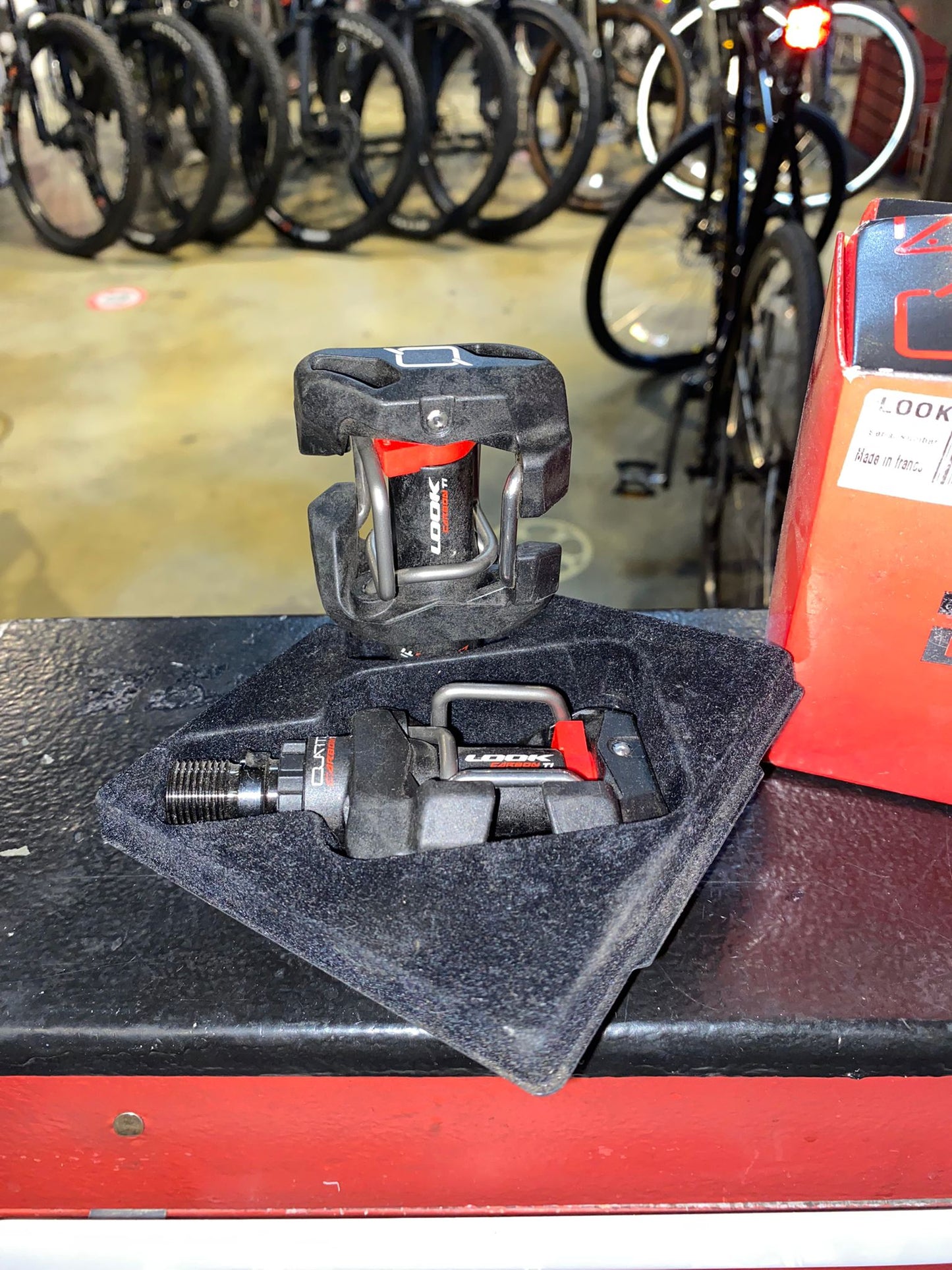 LOOK - QUARTZ MTB PEDALS - CARBON TITANIUM