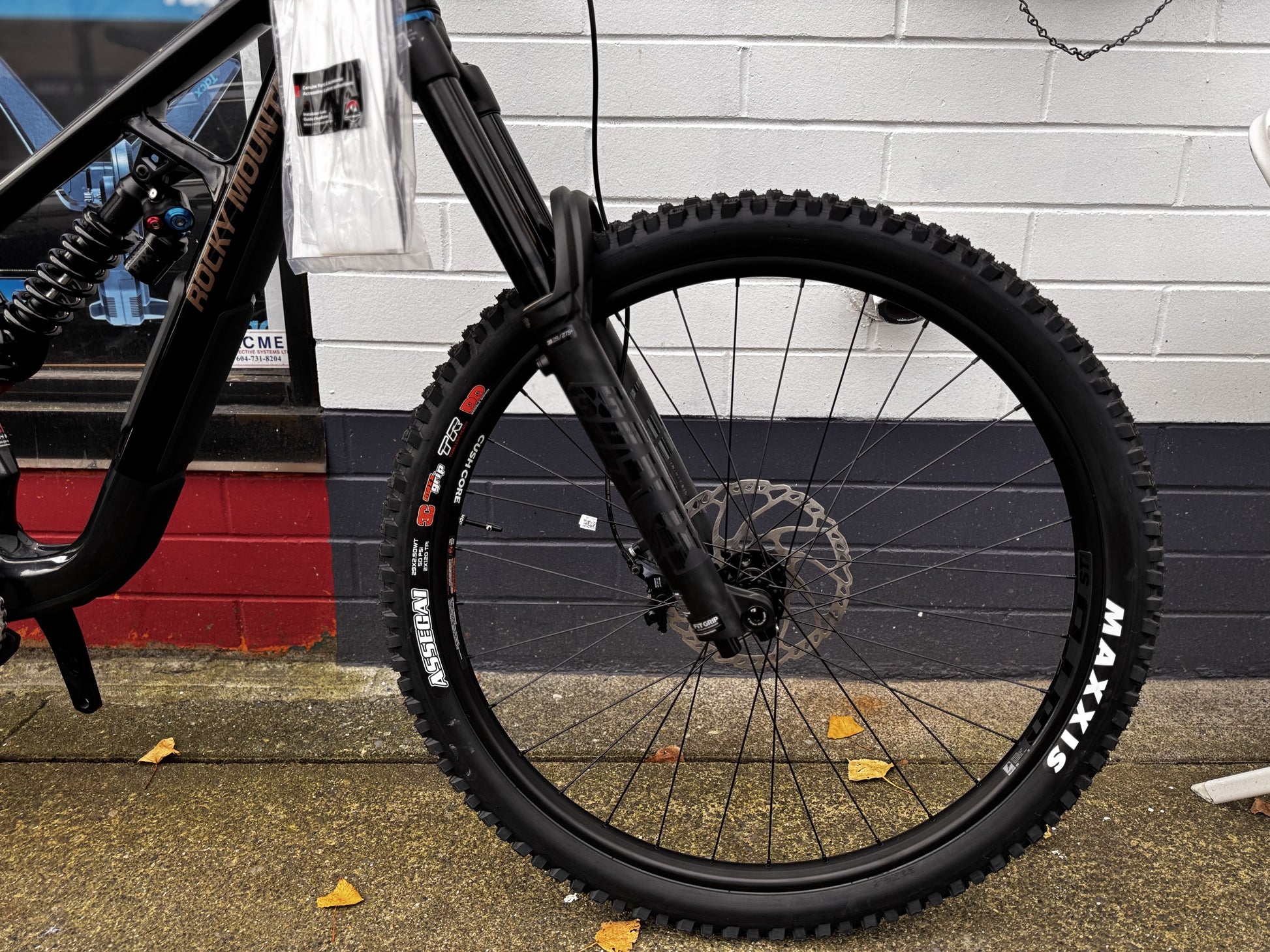 Rocky Mountain Slayer - Rocky Mountain Slayer C50 - More Bikes - More Bikes Vancouver - Vancouver - Freeride - Freeride MTB - Slayer