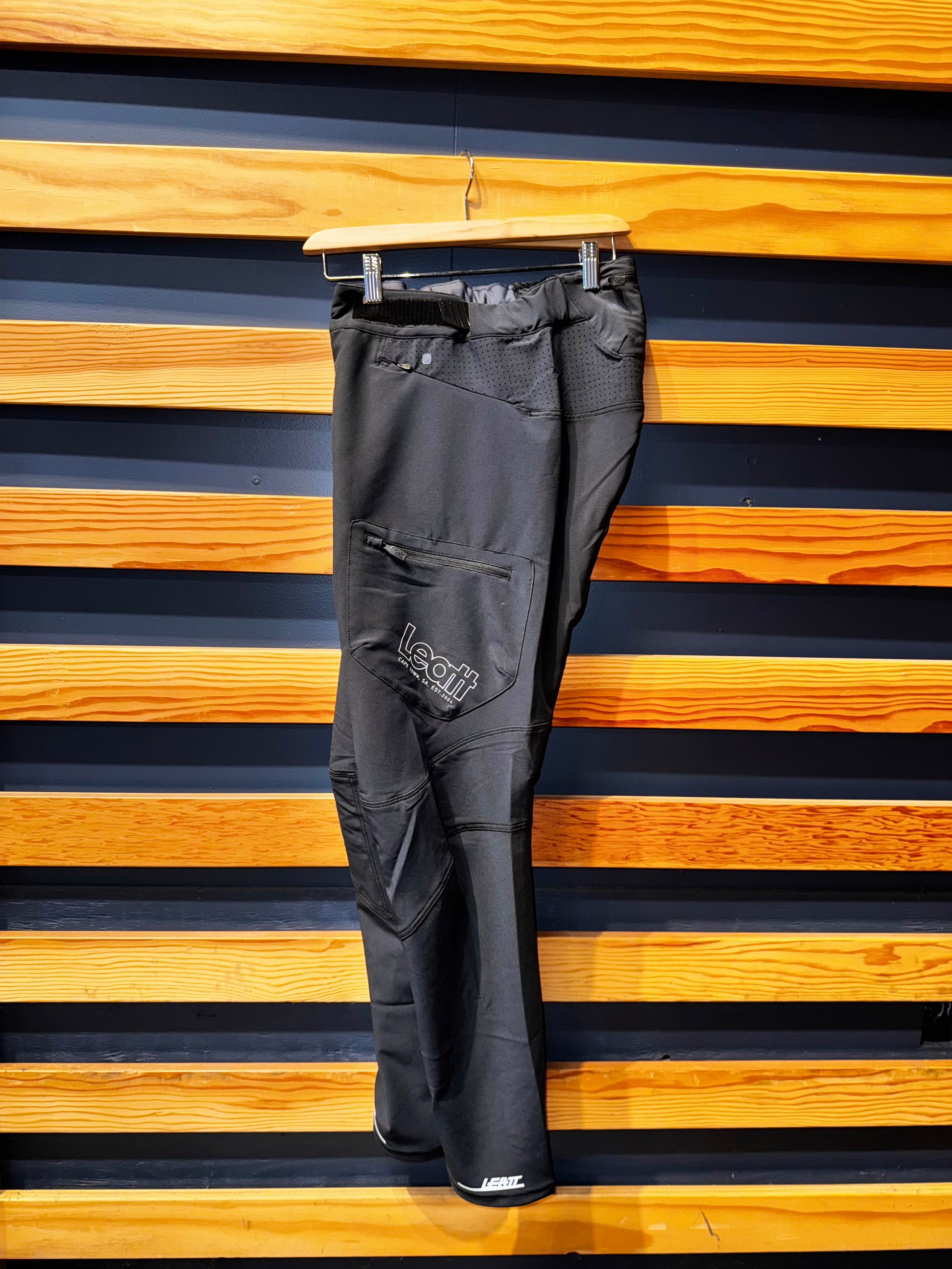 Leatt - Leatt MTB - Leatt Pants - Leatt MTB pants - More Bikes - More Bikes Vancouver - Vancouver